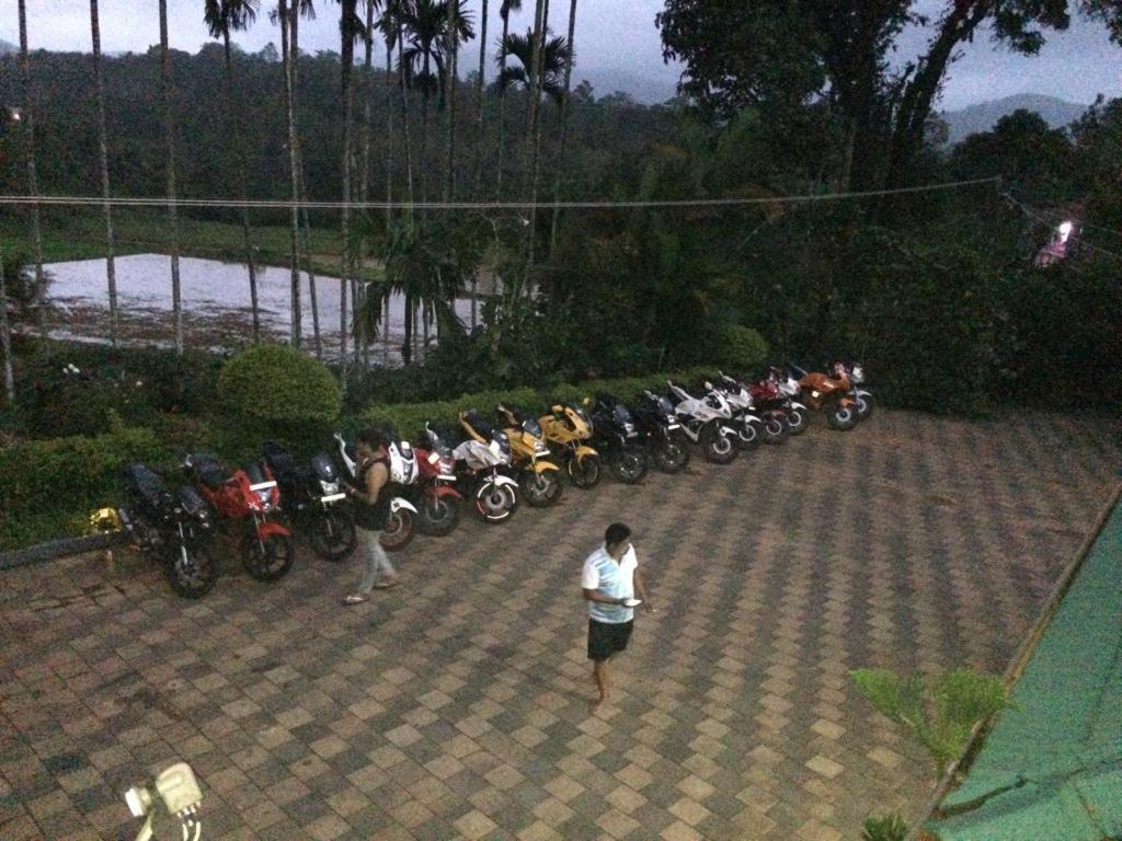 מדיקרי Pool Side Villa'S Of Coorg מראה חיצוני תמונה