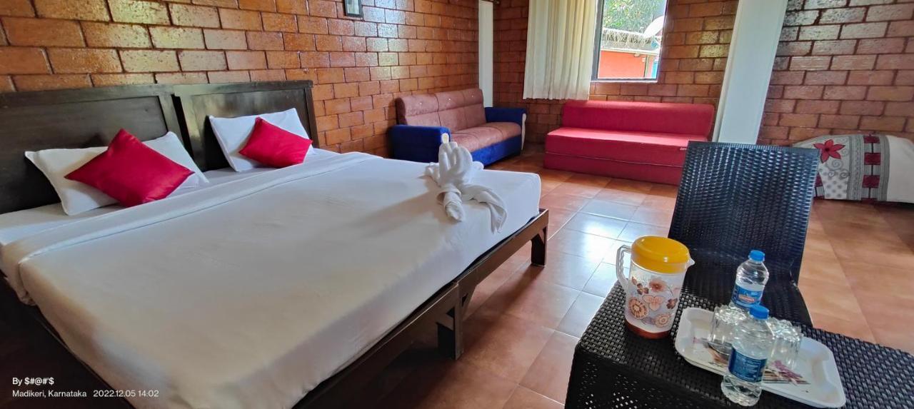 מדיקרי Pool Side Villa'S Of Coorg מראה חיצוני תמונה
