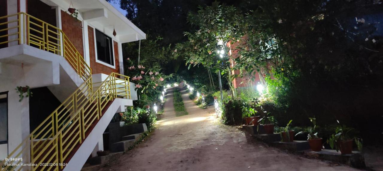 מדיקרי Pool Side Villa'S Of Coorg מראה חיצוני תמונה